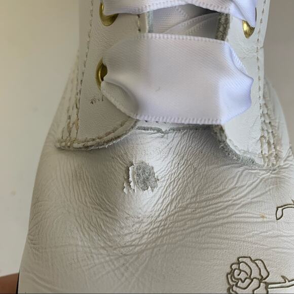 Dr. Martens RARE wedding 1c57 rose etched tall 14 hole ribbon laced boots - Picture 10 of 16